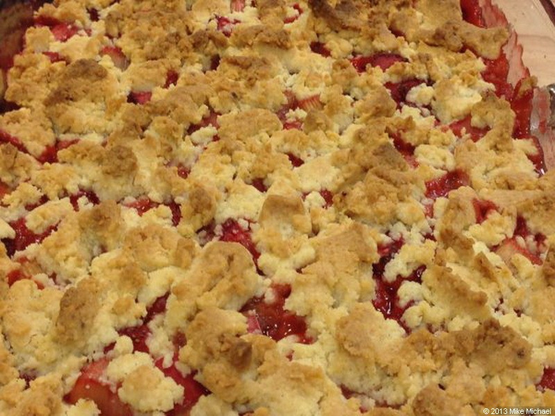 Erdbeer-Rhabarber-Crumble - Kochen mit Leidenschaft